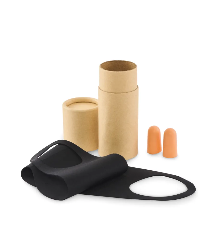 Beige pahvituubi, jonka vieressä musta silmämaski ja oranssit korvatulpat.