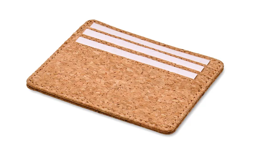 Beige korkkinen korttikotelo, jossa kolme korttitaskua.
