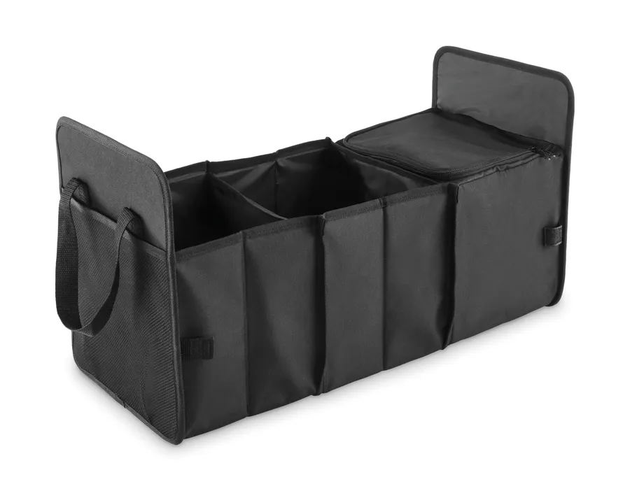 Musta taitettava auton organizer, jossa kolme lokeroa, vetoketjullinen kylmälokero ja kantokahvat.