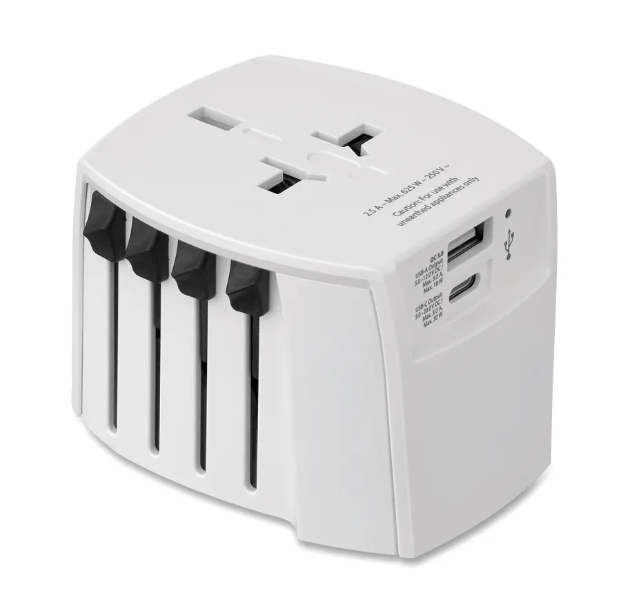 Valkoinen SKROSS MUV USB AC30 PD -matkasovitin, jossa on USB-A- ja USB-C-portit.