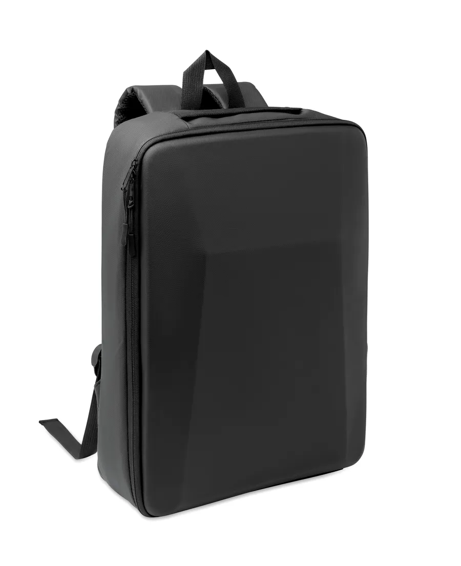 Musta kovakuorinen NOVIX-reppu, jossa vetoketjullinen etutasku ja kantohihna.