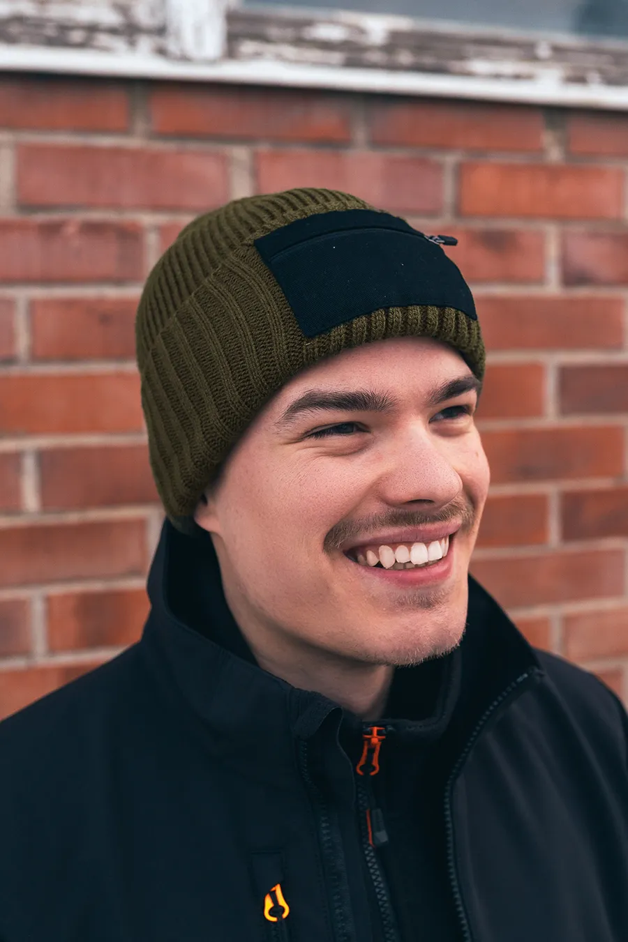 Zip patch beanie