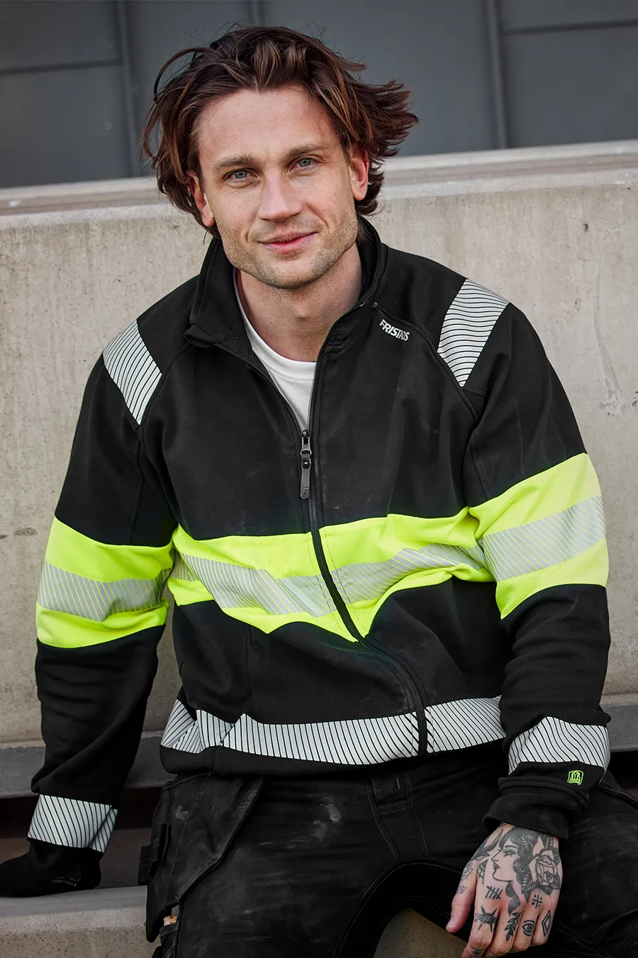 High vis collegetakki