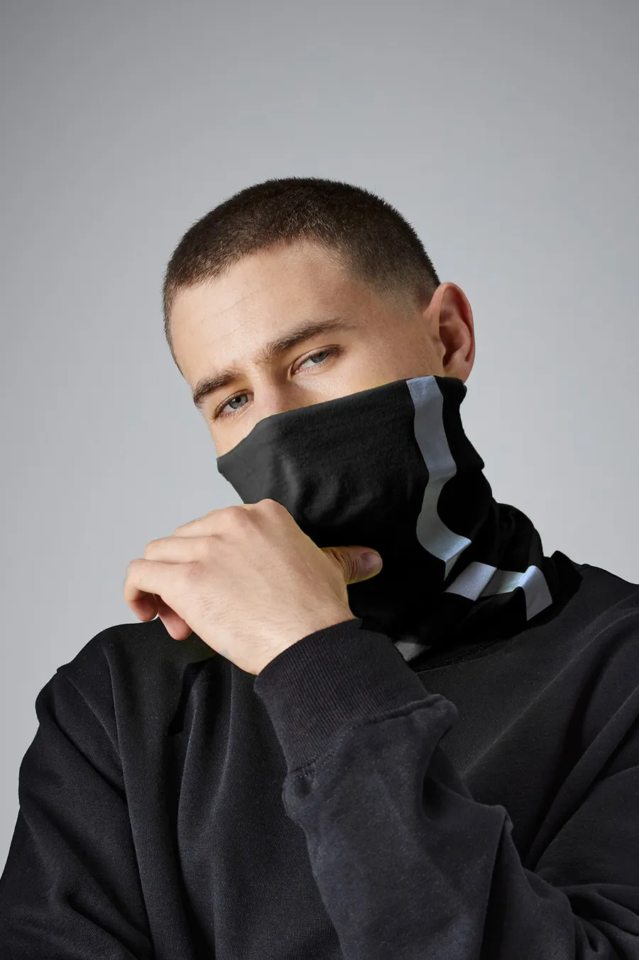 Morf® scarf with reflective stripes
