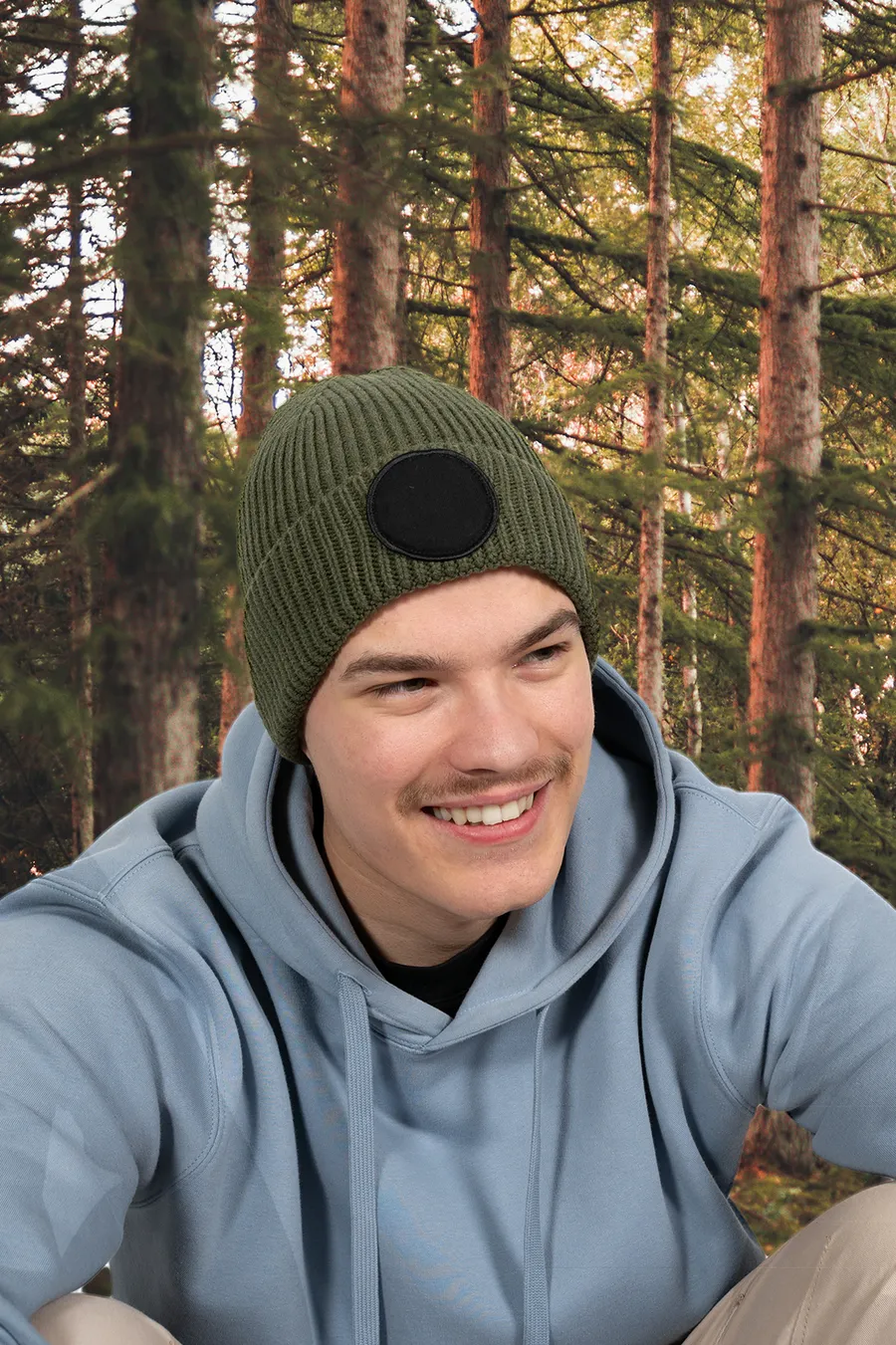 Circular fashion patch beanie