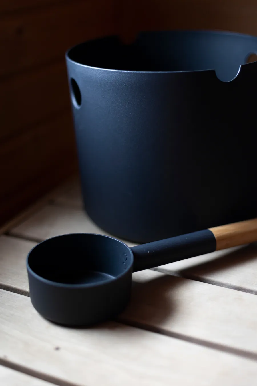 Bucket and ladle
