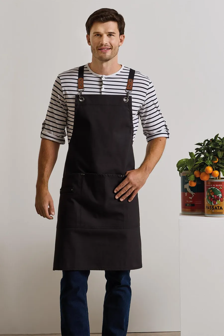 Cross-back apron