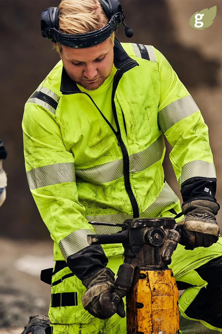 High-visibility green stretch jacket