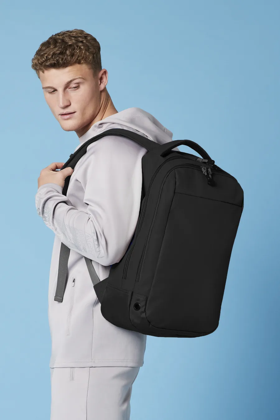 Athleisure sports backpack 23 l