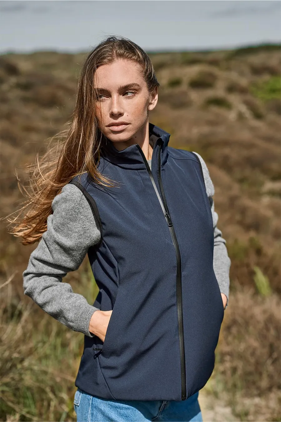 Naisten performance softshell liivi